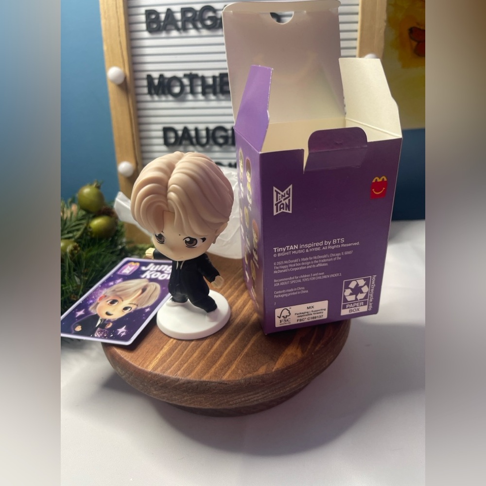McDonald’s TinyTAN BTS Jungkook Figure w/ Box & Card – Happy Meal Toy – K-Pop